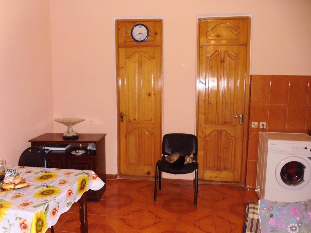 Private House In Batumi Hotel Kamer foto