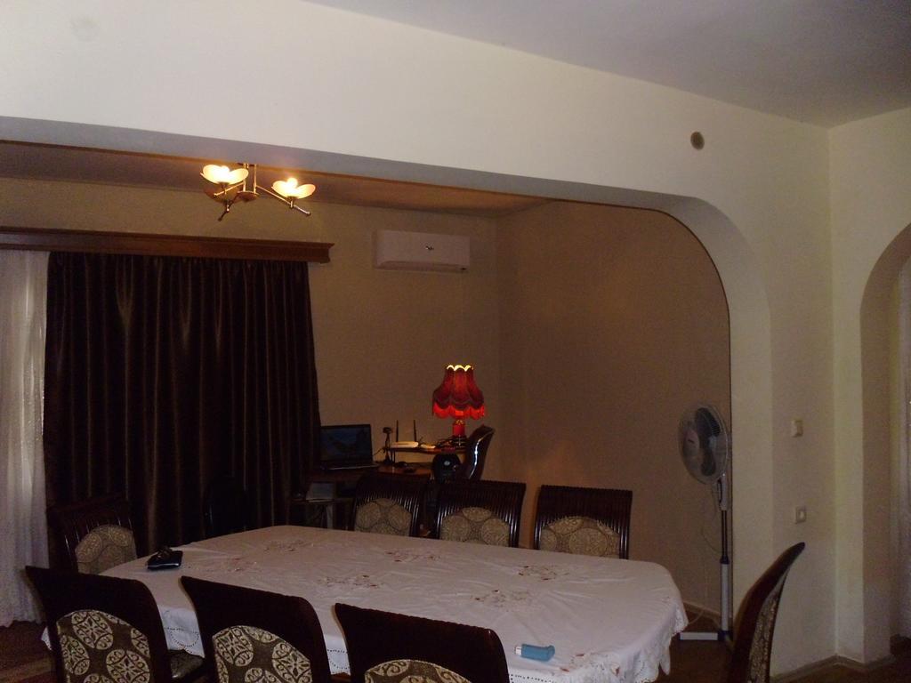 Private House In Batumi Hotel Kamer foto